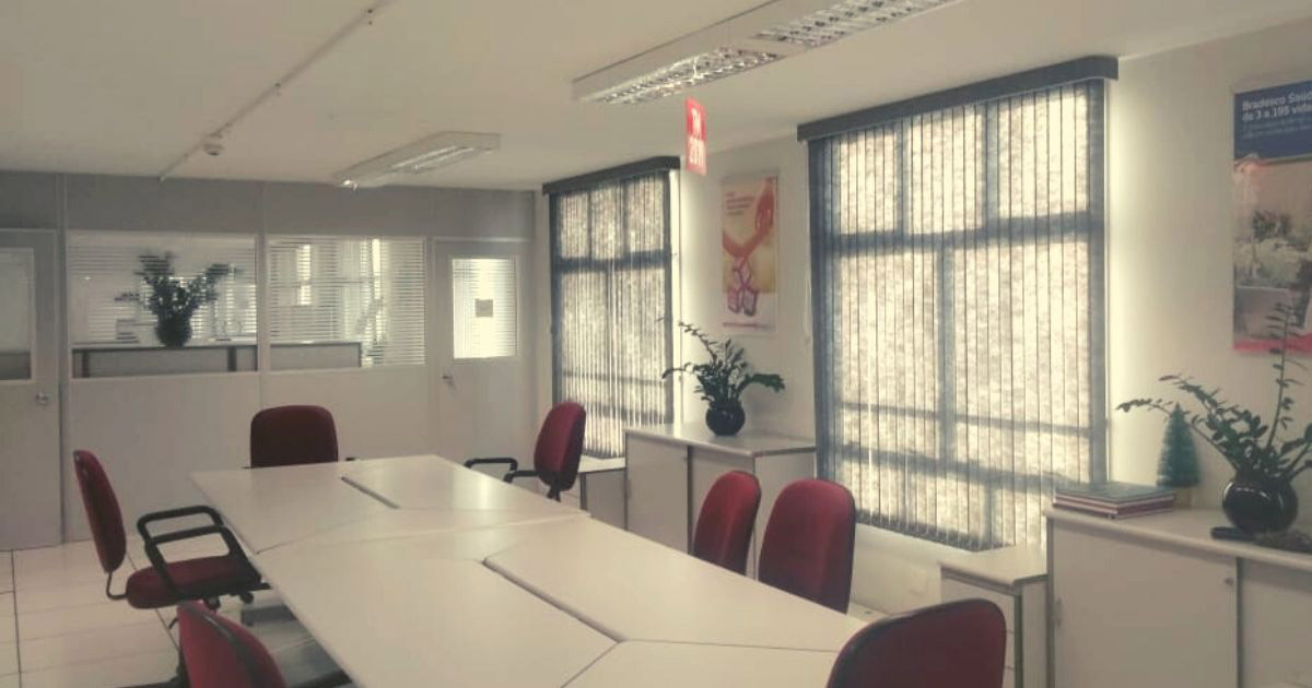 Empresas Decoradas com Persianas