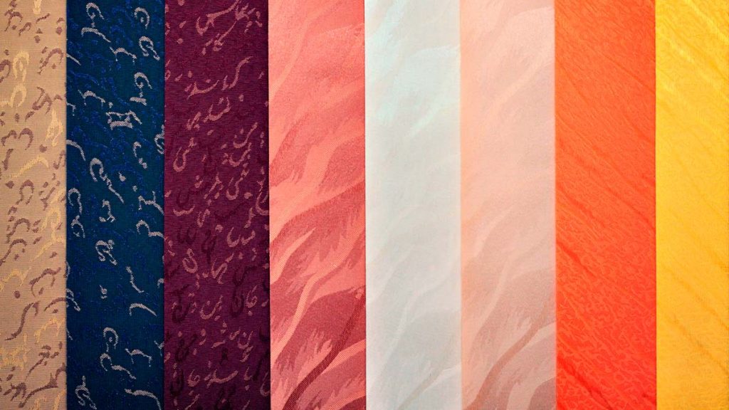 persianas verticais tem diversas cores